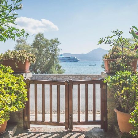 Kourita Garden Apartment With Sea View Near To The Port Of Milos Adamantas  ภายนอก รูปภาพ