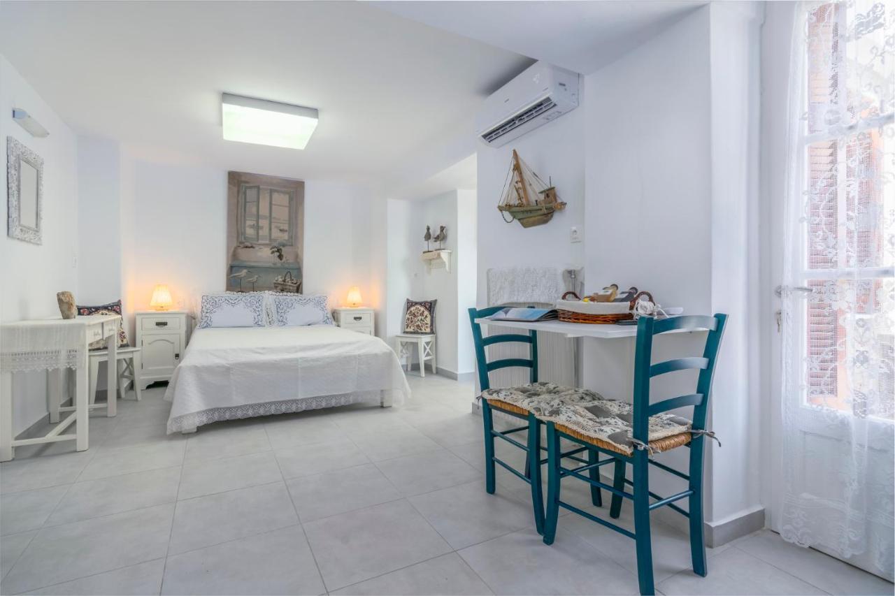 Kourita Garden Apartment With Sea View Near To The Port Of Milos Adamantas  ภายนอก รูปภาพ