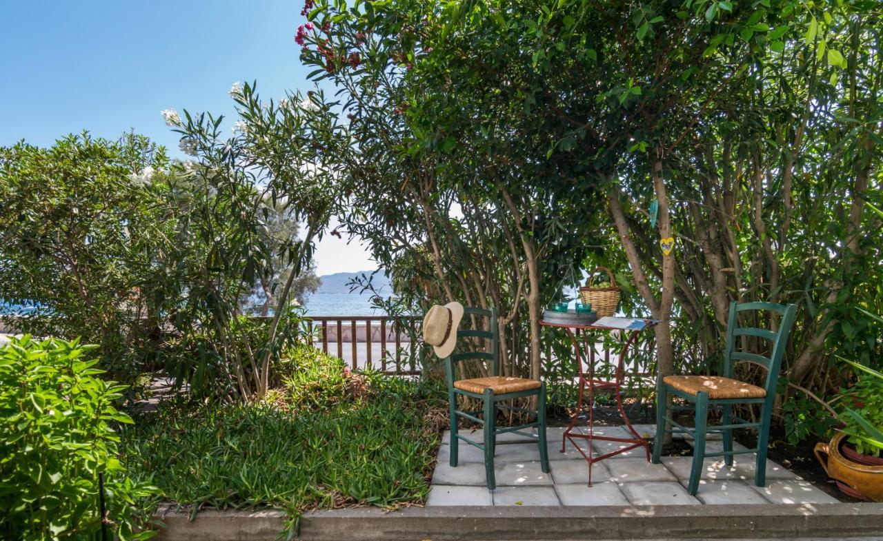 Kourita Garden Apartment With Sea View Near To The Port Of Milos Adamantas  ภายนอก รูปภาพ